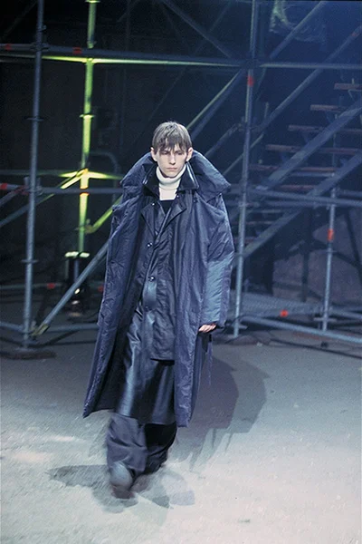 Look 16